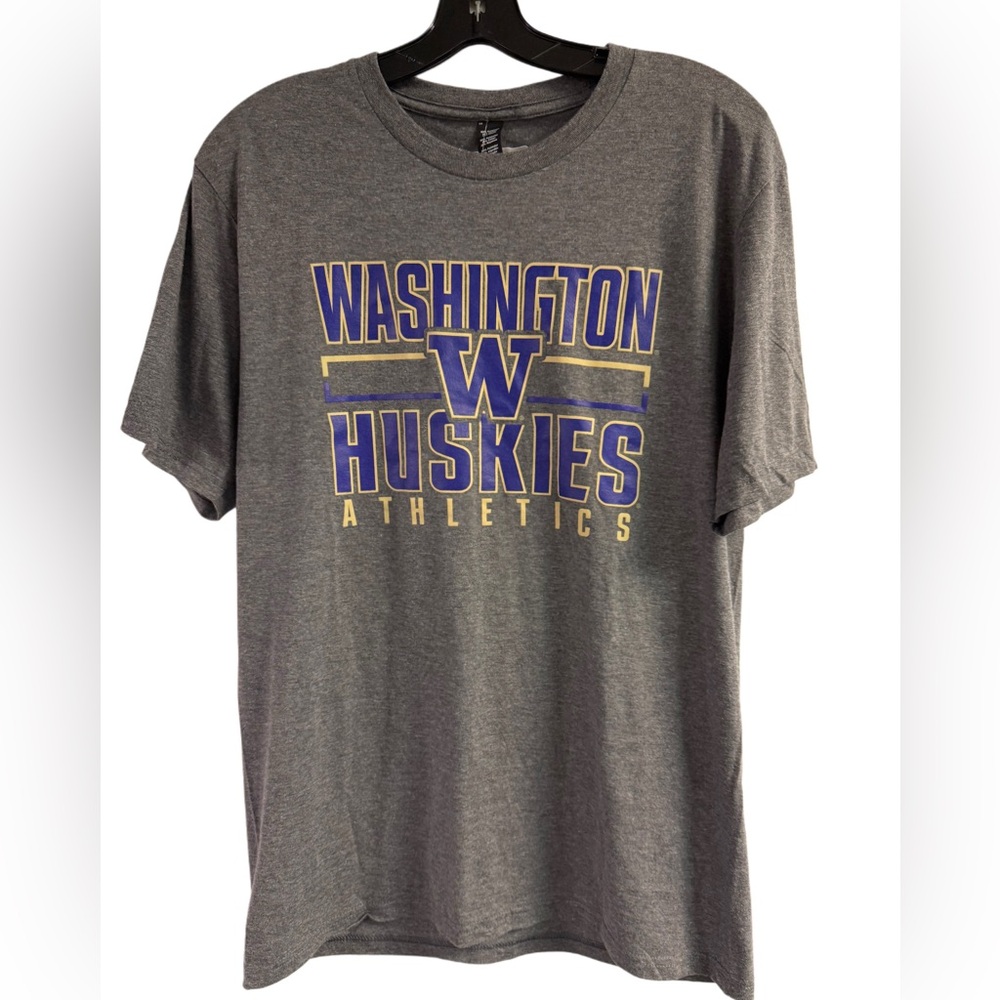 NWT Washington Huskies Gray T-Shirt Size M